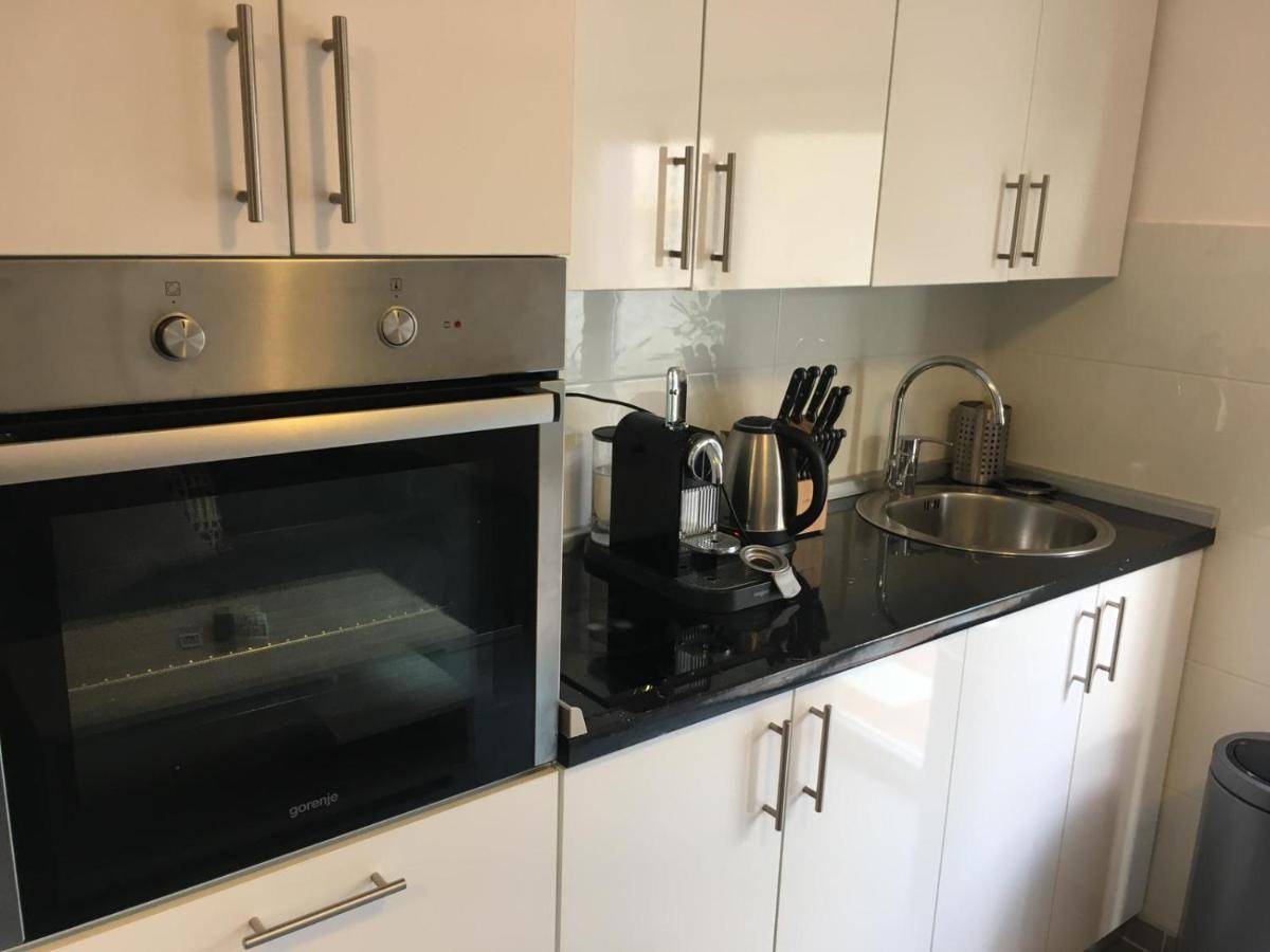 Apartment To Rent プーラ エクステリア 写真